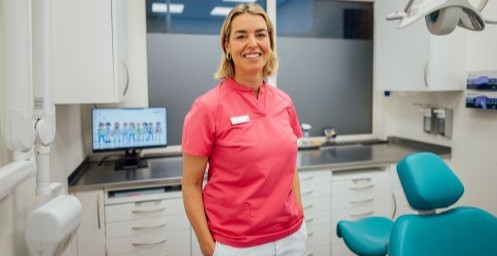 Tandarts-pedodontoloog Ellen Geuns in de praktijk